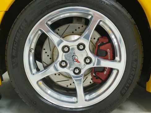 Used 2003 Chevrolet Corvette Convertible w/ Preferred Equipment Group1 image 26