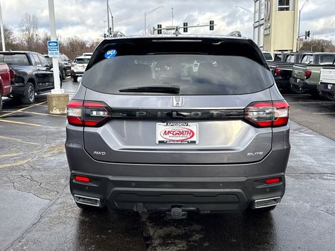 Certified 2023 Honda Pilot Elite image 10