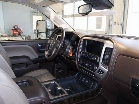 Certified 2016 GMC Sierra 3500 Denali w/ Duramax Plus Package image 40