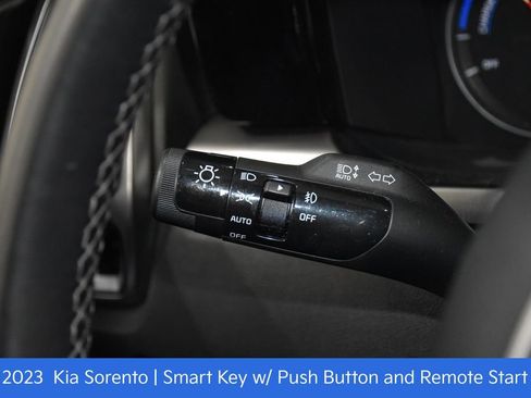 Certified 2023 Kia Sorento EX image 11