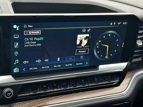 Used 2022 Chevrolet Silverado 1500 LT w/ Z71 Off-Road Package image 18