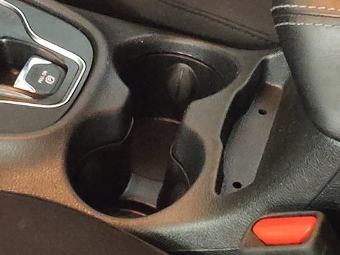 Used 2019 Jeep Cherokee Latitude w/ Popular Appearance Group image 26