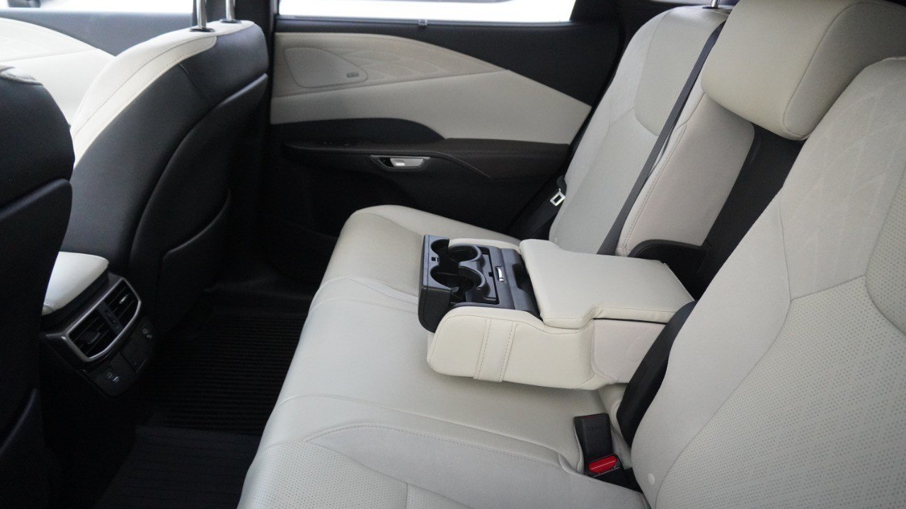 Used 2023 Lexus RX 350 FWD w/ Accessory Package (Z1) image 10