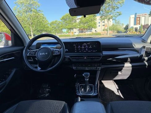 Certified 2024 Kia Seltos S AWD/4WD image 35
