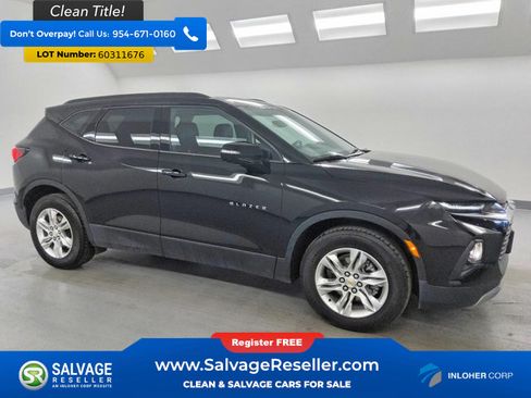 Used 2022 Chevrolet Blazer LT w/ Sound & Technology Package AWD/4WD image 5
