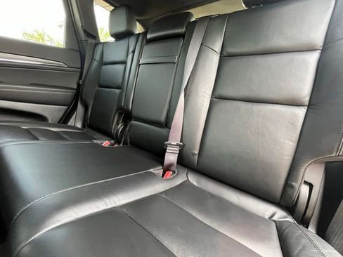 Used 2022 Jeep Grand Cherokee Limited AWD/4WD image 27
