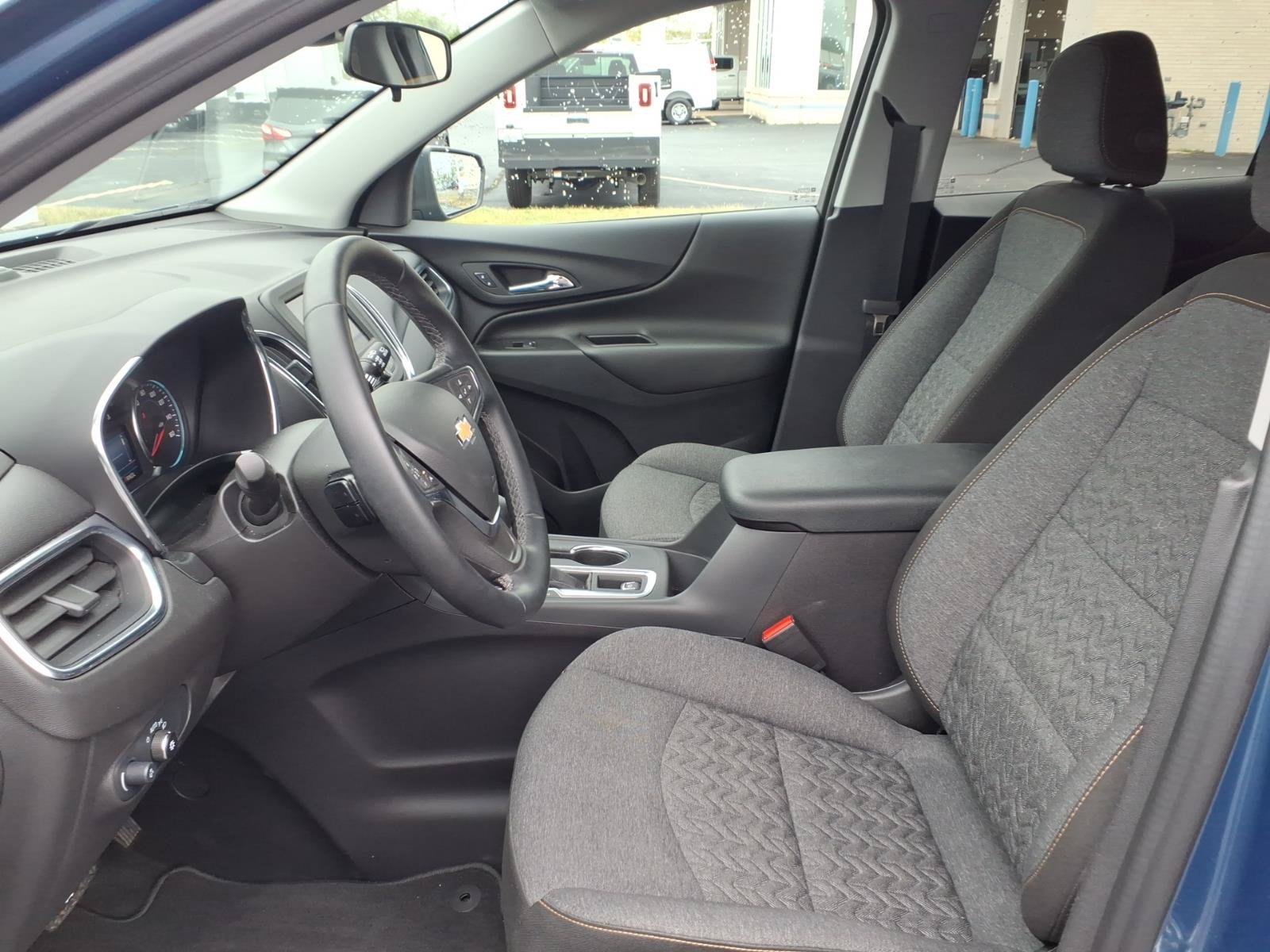 Used 2024 Chevrolet Equinox LT FWD image 25