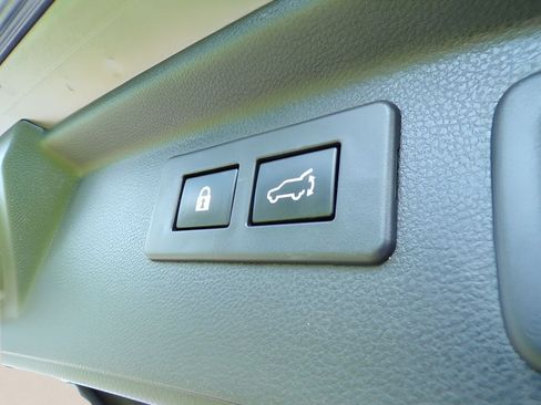 Used 2023 Subaru Forester Limited AWD/4WD image 13