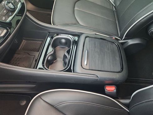 New 2026 Chrysler Pacifica Limited AWD/4WD image 30