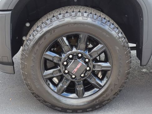 Certified 2025 GMC Sierra 2500 AT4 w/ AT4 Premium Plus Package AWD/4WD image 34