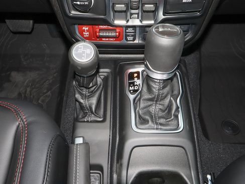 New 2026 Jeep Gladiator Rubicon image 21