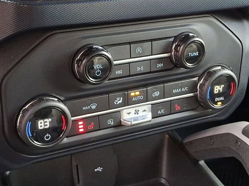 Used 2021 Ford Bronco Outer Banks image 16