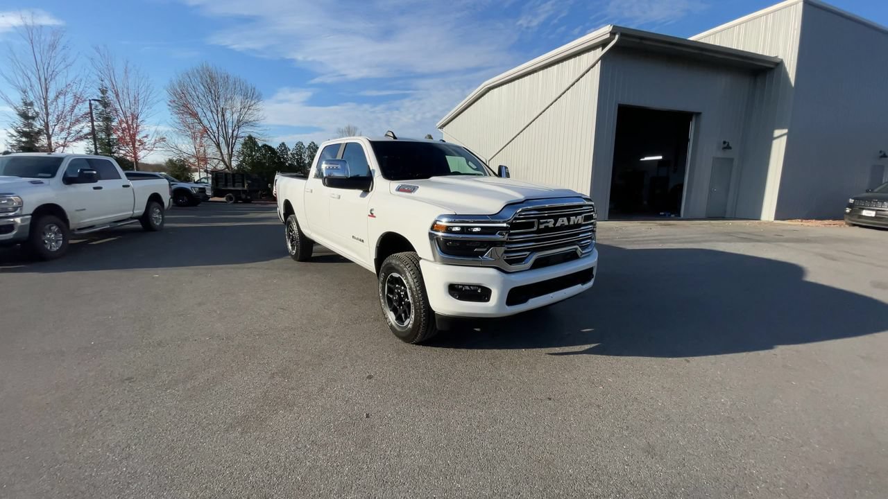 Used 2026 RAM 2500 Laramie AWD/4WD image 2
