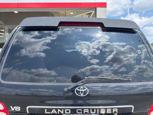 Used 2004 Toyota Land Cruiser AWD/4WD image 4