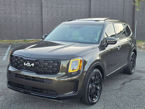 Used 2022 Kia Telluride EX w/ EX Premium Package AWD/4WD image 19