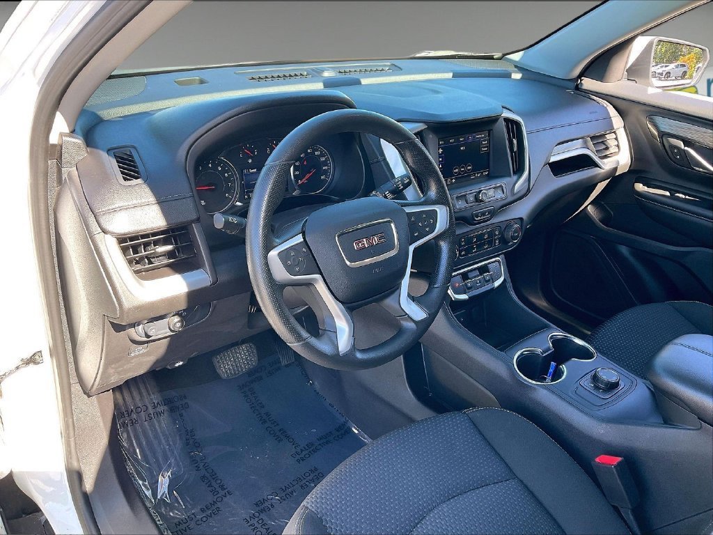 Used 2024 GMC Terrain SLE AWD/4WD image 8