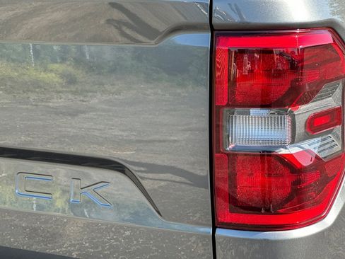 New 2025 Ford Maverick Lariat w/ 4K Tow Package image 25