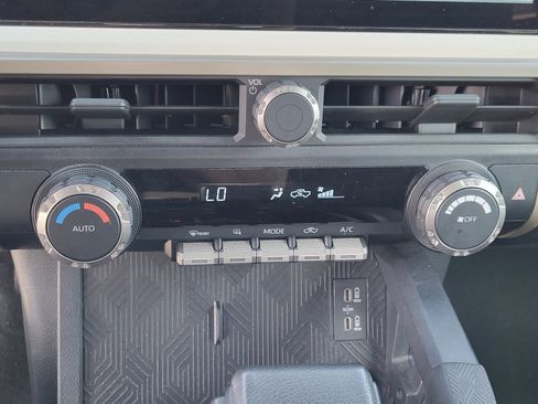 Certified 2024 Toyota Tacoma TRD Off-Road image 30