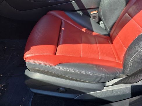 Used 2020 Mercedes-Benz GLC 300 4MATIC Coupe image 31