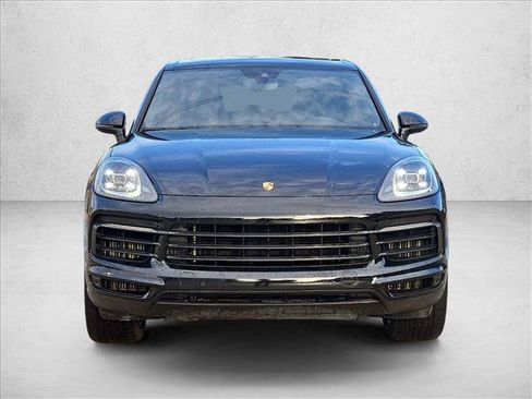 Used 2021 Porsche Cayenne AWD/4WD image 2