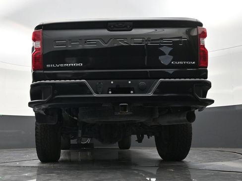 Used 2025 Chevrolet Silverado 2500 Custom w/ Custom Value Package AWD/4WD image 23