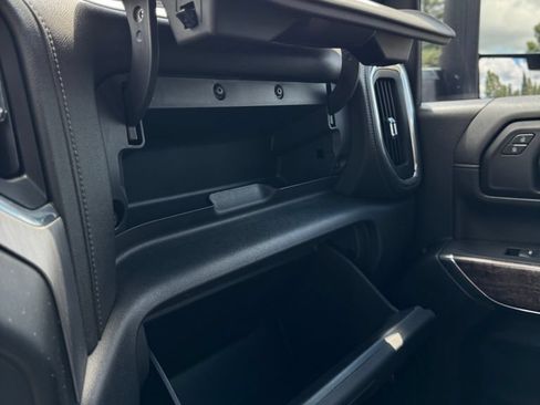 Used 2022 GMC Sierra 3500 Denali w/ Denali Black Diamond Edition AWD/4WD image 36