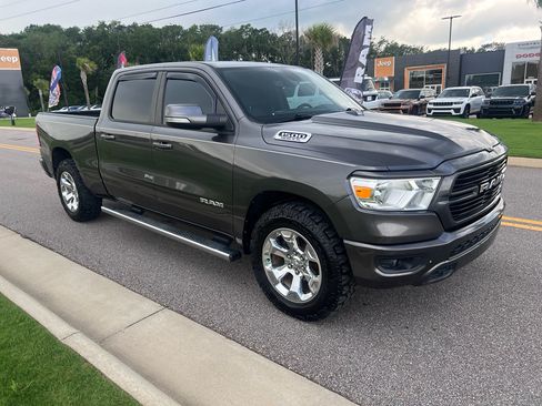 Used 2020 RAM 1500 Big Horn AWD/4WD image 1