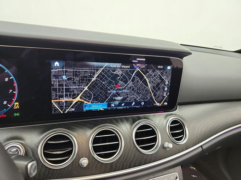 Certified 2022 Mercedes-Benz E 450 4MATIC Sedan image 14