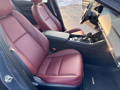 Used 2025 MAZDA MAZDA3 s image 27