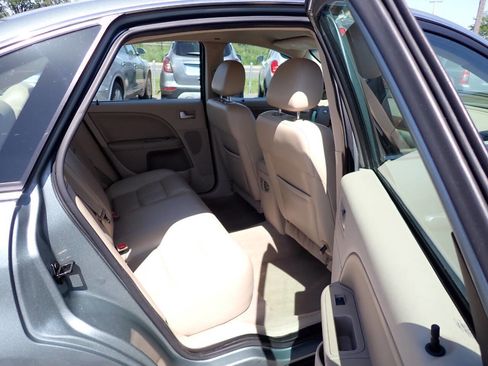 Used 2006 Ford Five Hundred SEL FWD image 10