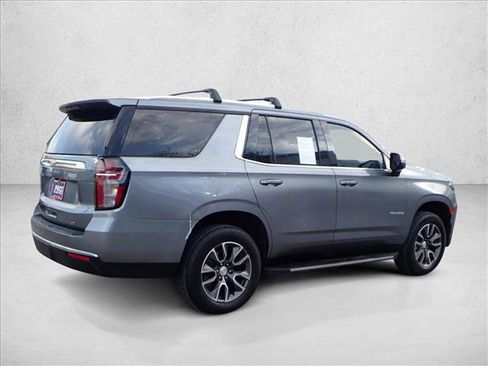 Used 2022 Chevrolet Tahoe LT w/ LT Signature Package image 4