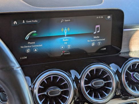 Certified 2022 Mercedes-Benz GLB 250 4MATIC image 15