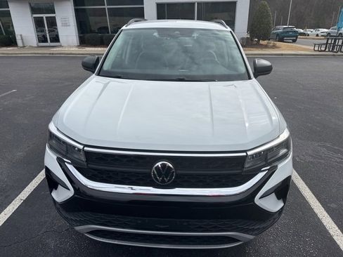 Used 2022 Volkswagen Taos S w/ IQ Drive S Package image 8