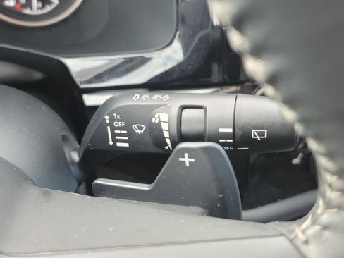 Used 2020 Nissan Pathfinder S image 15