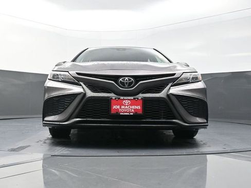 Used 2024 Toyota Camry SE FWD image 34