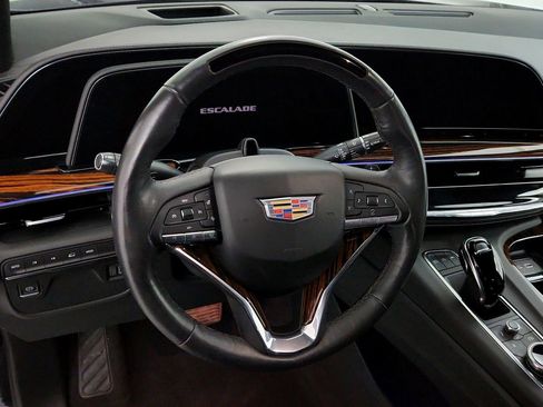 Certified 2023 Cadillac Escalade Premium Luxury AWD/4WD image 18
