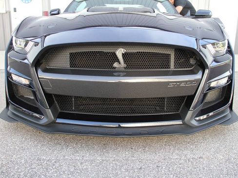 Used 2021 Ford Mustang Shelby GT500 w/ Carbon Fiber Track Pack RWD image 14