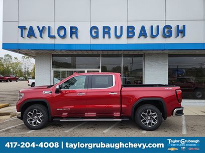 New 2026 GMC Sierra 1500 SLT w/ SLT Premium Package