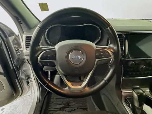 Used 2020 Jeep Grand Cherokee Altitude AWD/4WD image 15