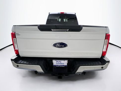 Used 2019 Ford F250 Lariat w/ Lariat Value Package image 6