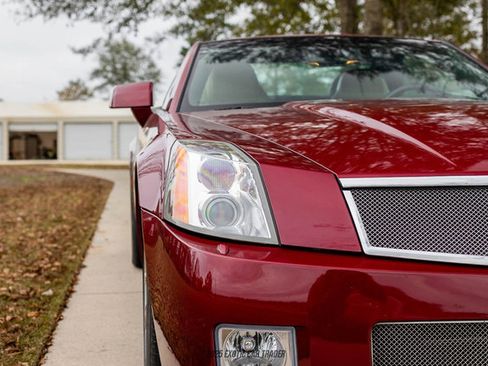 Used 2007 Cadillac XLR V image 48