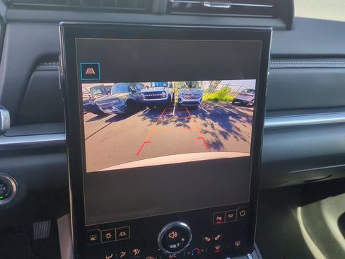 Used 2025 GMC Terrain Elevation AWD/4WD image 18