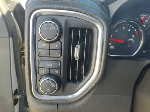 Used 2020 Chevrolet Silverado 2500 LT image 32