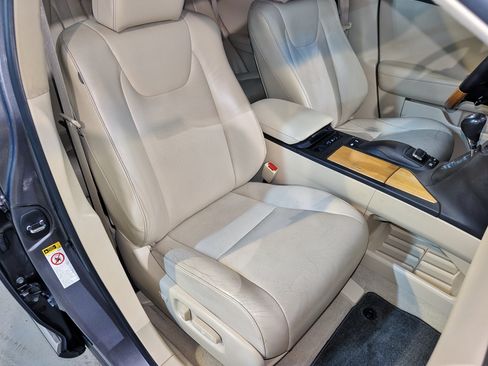 Used 2015 Lexus RX 450h AWD image 34