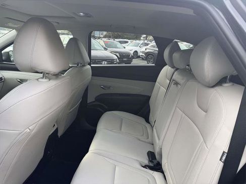 Certified 2025 Hyundai Tucson SEL image 11