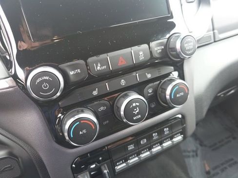 Used 2024 RAM 3500 Big Horn w/ Safety Group image 30