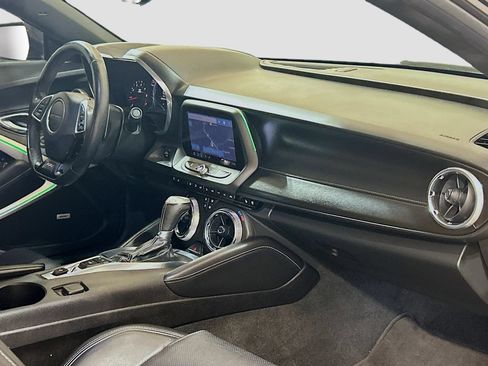 Used 2019 Chevrolet Camaro SS RWD image 27