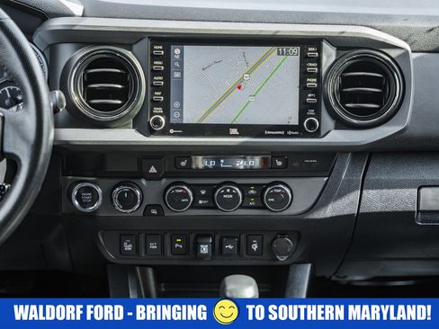 Used 2021 Toyota Tacoma TRD Off-Road w/ TRD Premium Off Road Package image 23