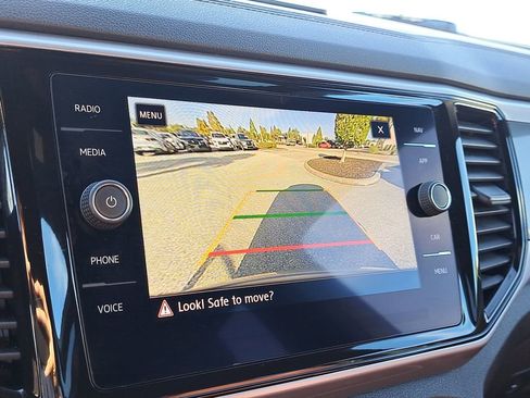 Used 2020 Volkswagen Atlas Cross Sport SEL Premium R-Line image 25