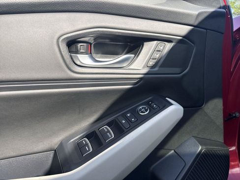 Used 2025 Honda Accord EX-L image 13